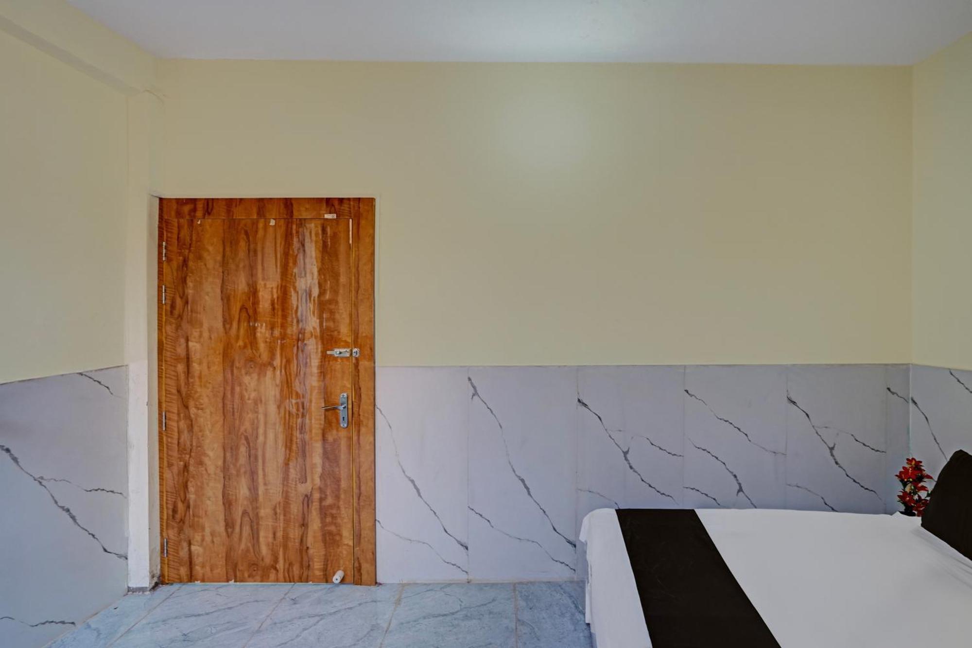 נוידה Hotel O Abhinav Hotel מראה חיצוני תמונה