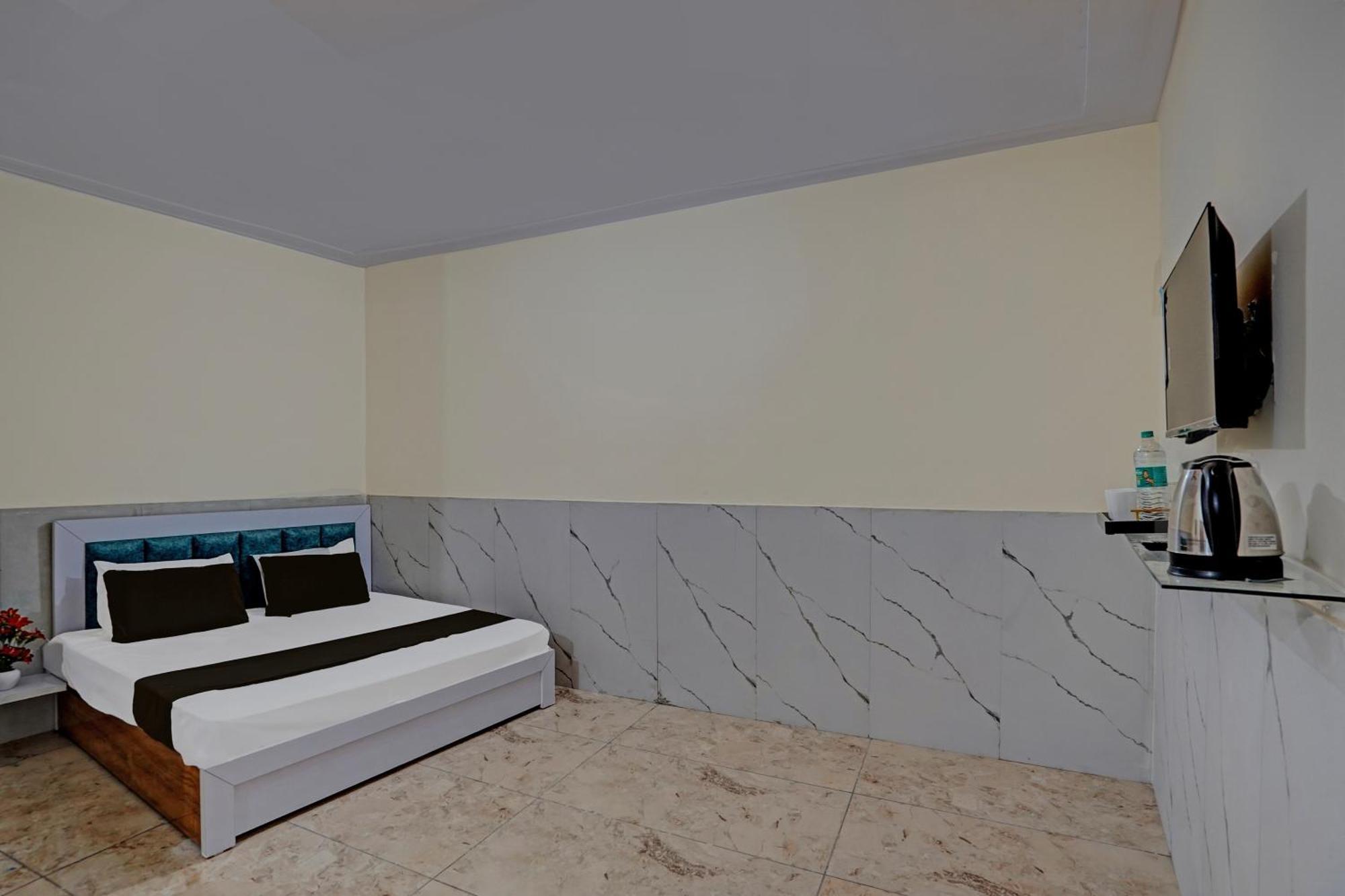 נוידה Hotel O Abhinav Hotel מראה חיצוני תמונה