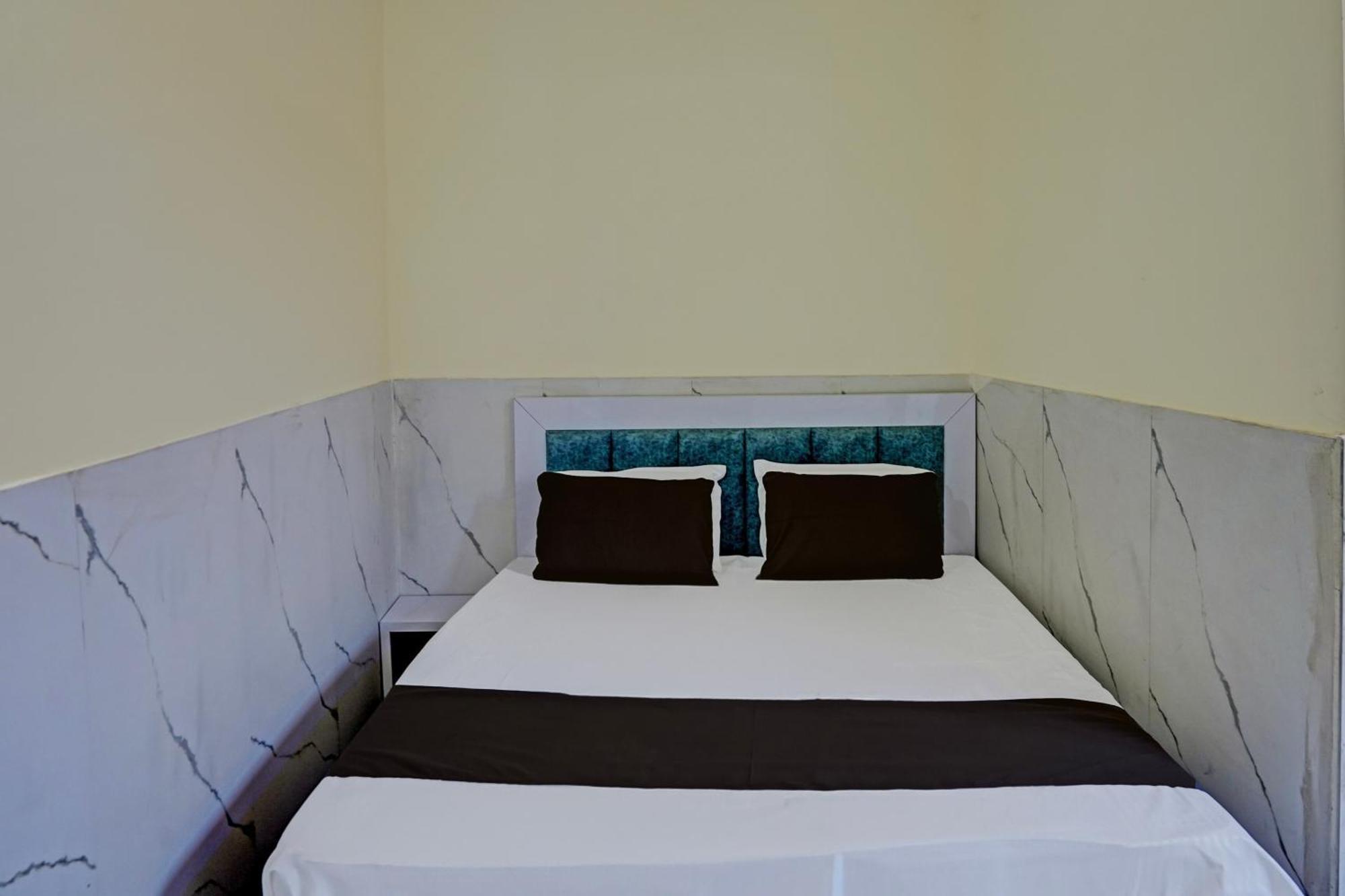 נוידה Hotel O Abhinav Hotel מראה חיצוני תמונה