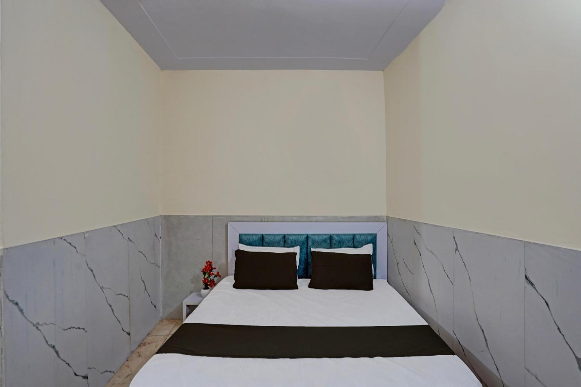 נוידה Hotel O Abhinav Hotel מראה חיצוני תמונה