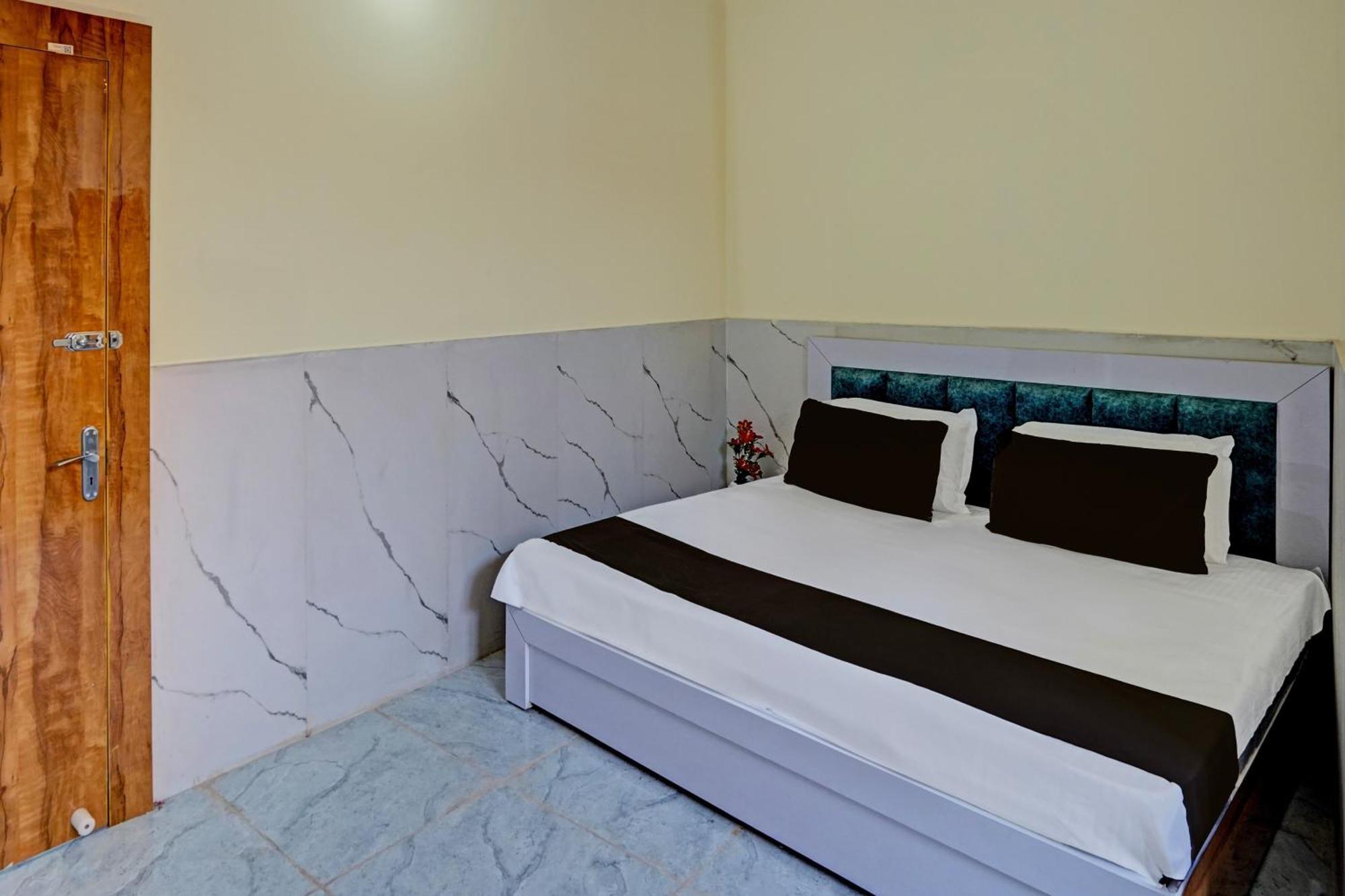 נוידה Hotel O Abhinav Hotel מראה חיצוני תמונה