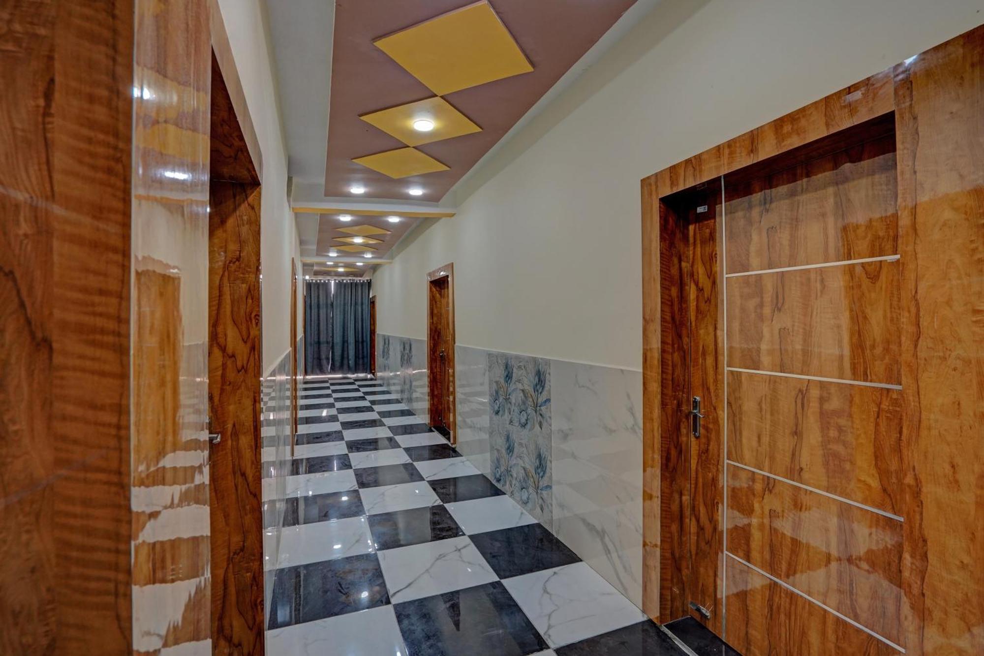 נוידה Hotel O Abhinav Hotel מראה חיצוני תמונה